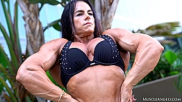 Eva Dunbar ​MuscleAngels.com