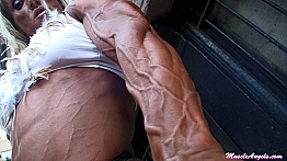Tazzie Colomb  Maximum Muscle
