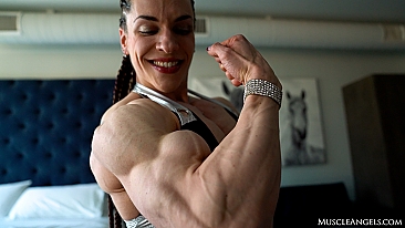 Anna Lena Prinz ​MuscleAngels.com