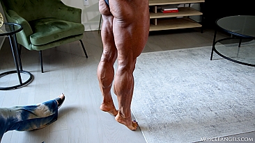Patti Hanson hard Female Muscle ​MuscleAngels.com
