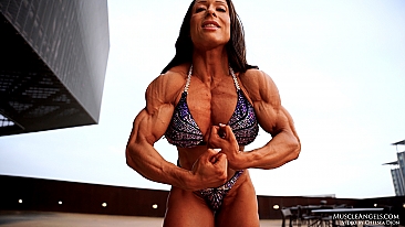 Taylor Smuck ​MuscleAngels.com